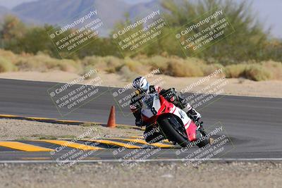 media/Oct-08-2022-SoCal Trackdays (Sat) [[1fc3beec89]]/Turn 10 (945am)/